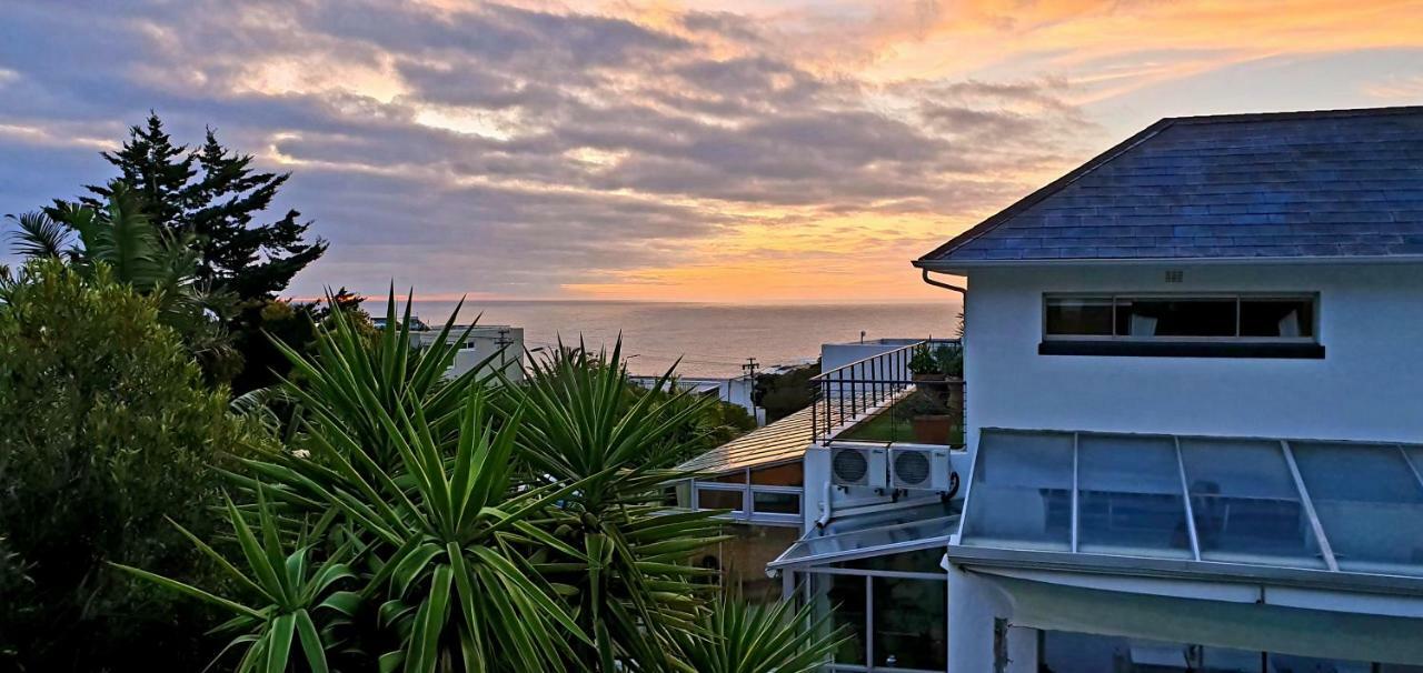 Surprise Guest house Cape Town